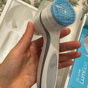 NuFace White and Blue Facial Device